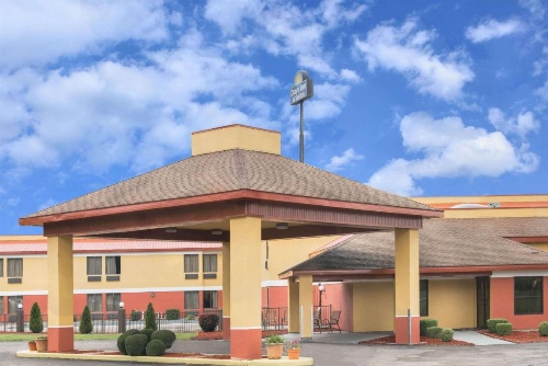 Days Inn & Suites by Wyndham Casey image 26