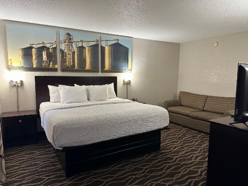 Days Inn & Suites by Wyndham Casey image 8
